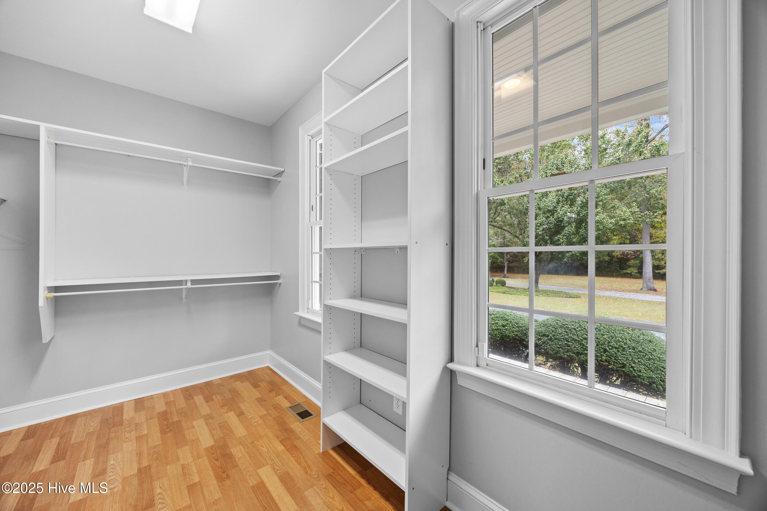 370 Whitebridge Road Hampstead, NC 28443 - Photo 32 of 108 32_closet