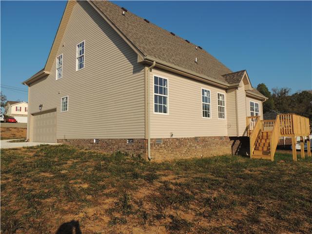 1174 Old Mack Road Clarksville, TN 37040 - Photo 10 of 19 Gallery Image 10