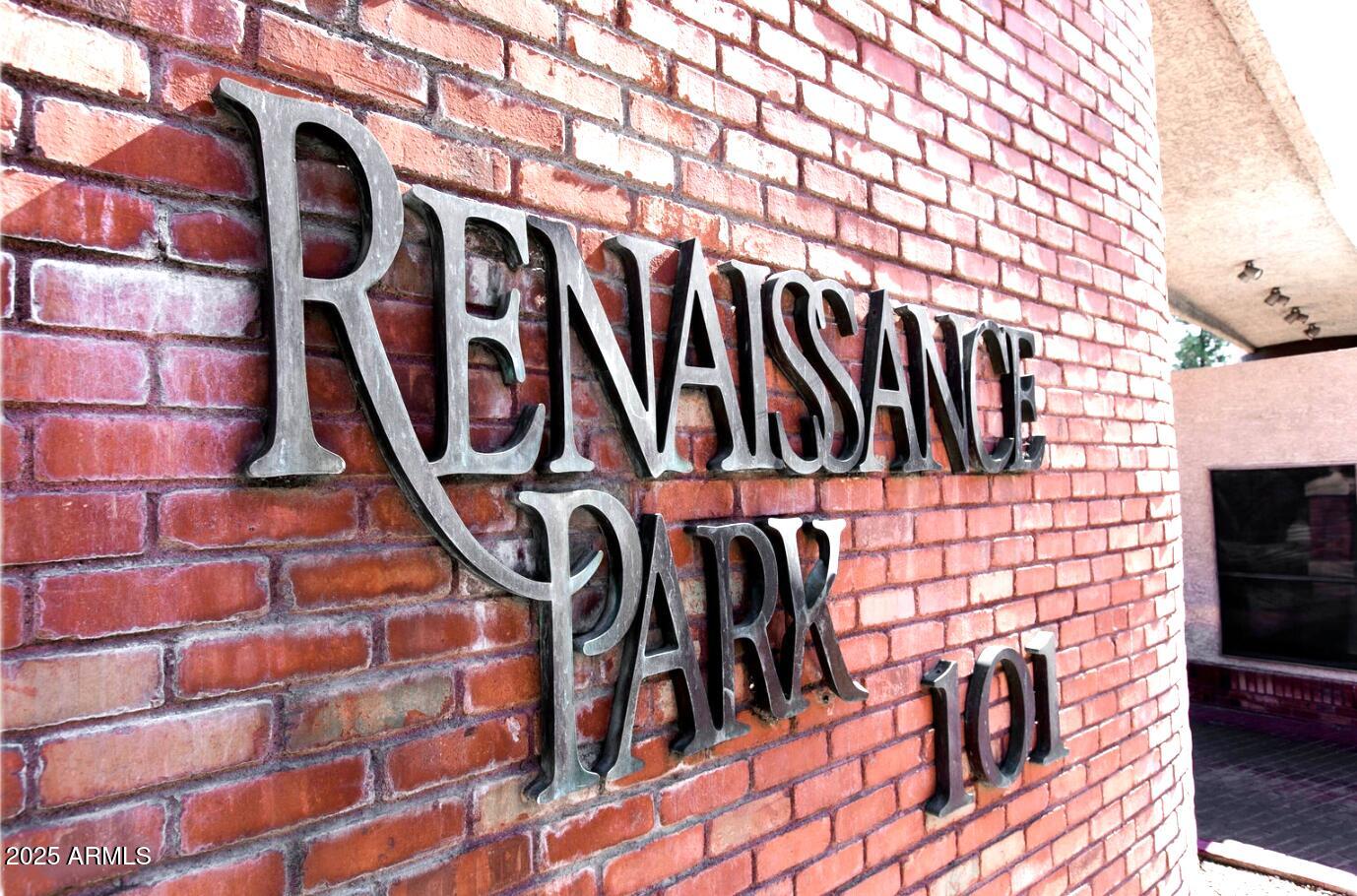 101 North 7th Street, Unit 135 Phoenix, AZ 85034 - Photo 25 of 33 a close up of a walk in closet