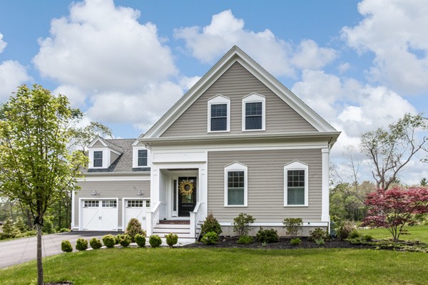 562 First Parish Road Scituate, MA 02066 - Photo 1 of 30 Gallery Image 1