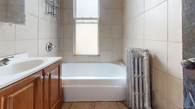 $899,000 | 134 Vista Place, Mount Vernon, NY 10550