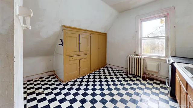 $899,000 | 134 Vista Place, Mount Vernon, NY 10550