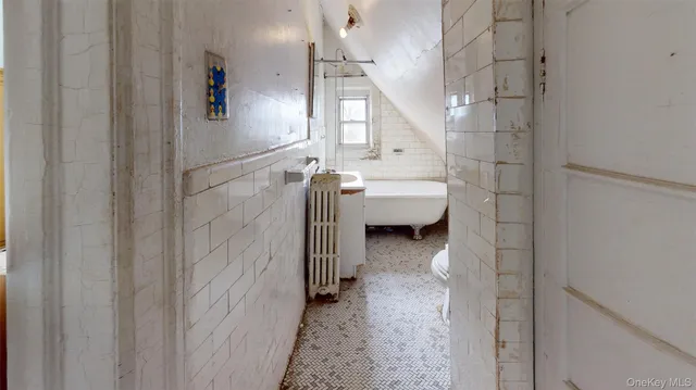 $899,000 | 134 Vista Place, Mount Vernon, NY 10550