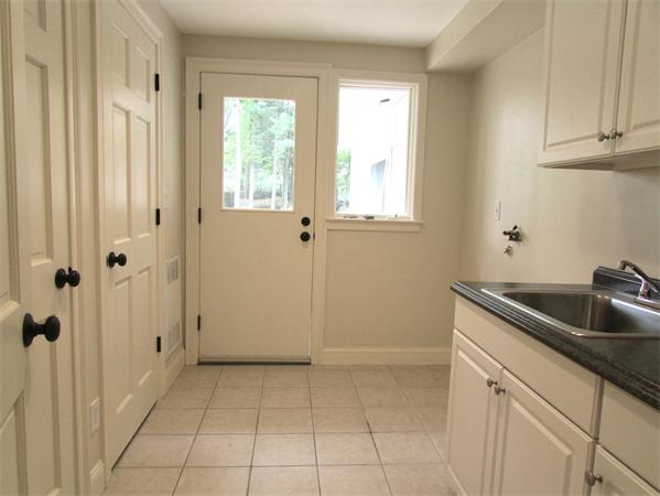 34 Wagon Road Westwood, MA 02090 - Photo 12 of 20 Gallery Image 12
