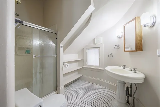 $1,450 | 18 Vick Park B, Rochester, NY 14607