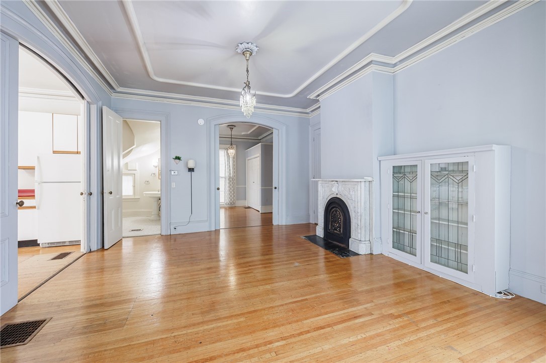 18 Vick Park B Rochester, NY 14607 - Photo 6 of 15