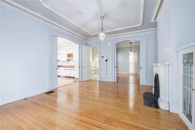 $1,450 | 18 Vick Park B, Rochester, NY 14607