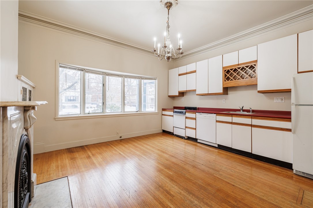 18 Vick Park B Rochester, NY 14607 - Photo 10 of 15