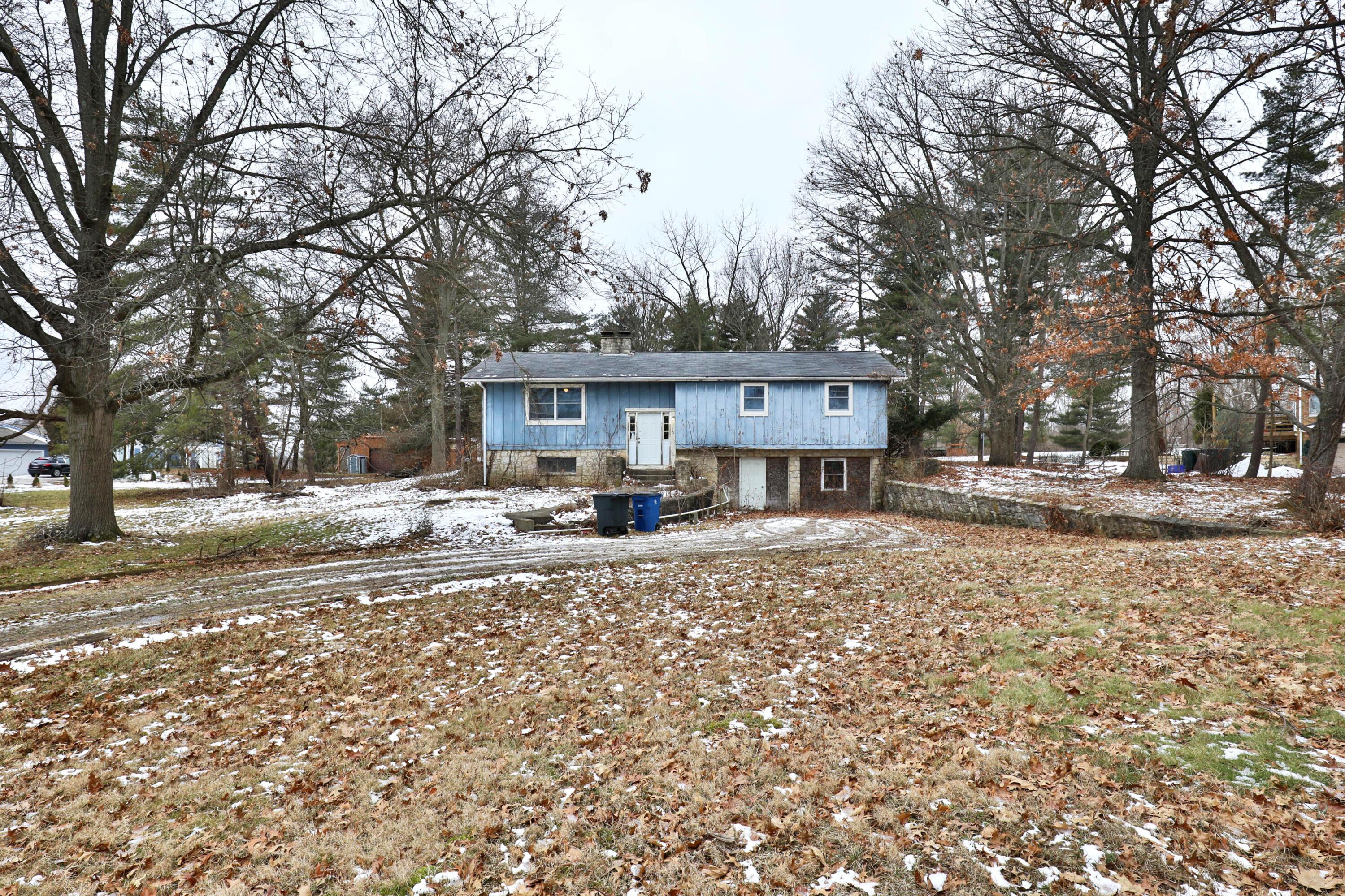 8155 Sawmill Road Dublin, OH 43016 - Photo 2 of 24 8155-Sawmill-01