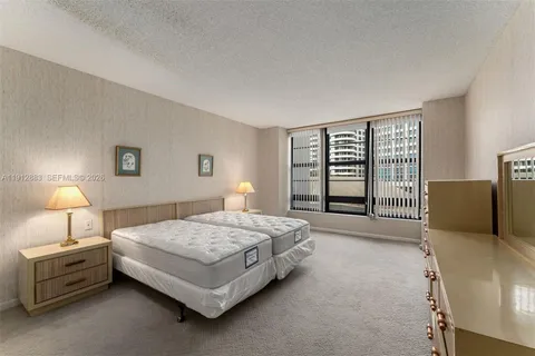 $1,135,000 | 5500 Collins Avenue, Unit 304, Miami Beach, FL 33140