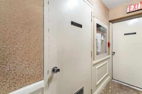 $1,185,000 | 5500 Collins Avenue, Unit 304, Miami Beach, FL 33140