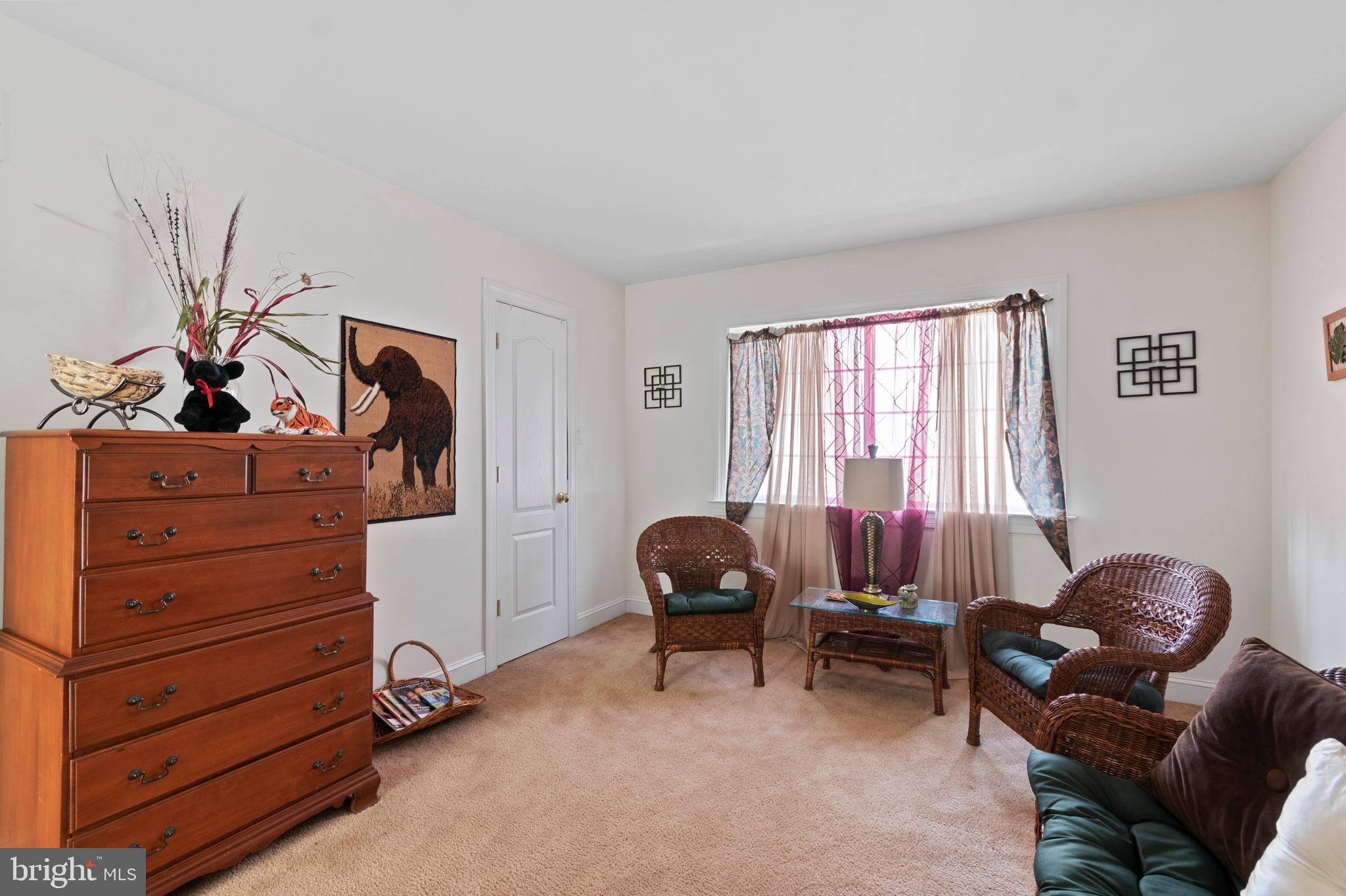 952 Old Ford Road Huntingdon Valley, PA 19006 - Photo 6 of 38