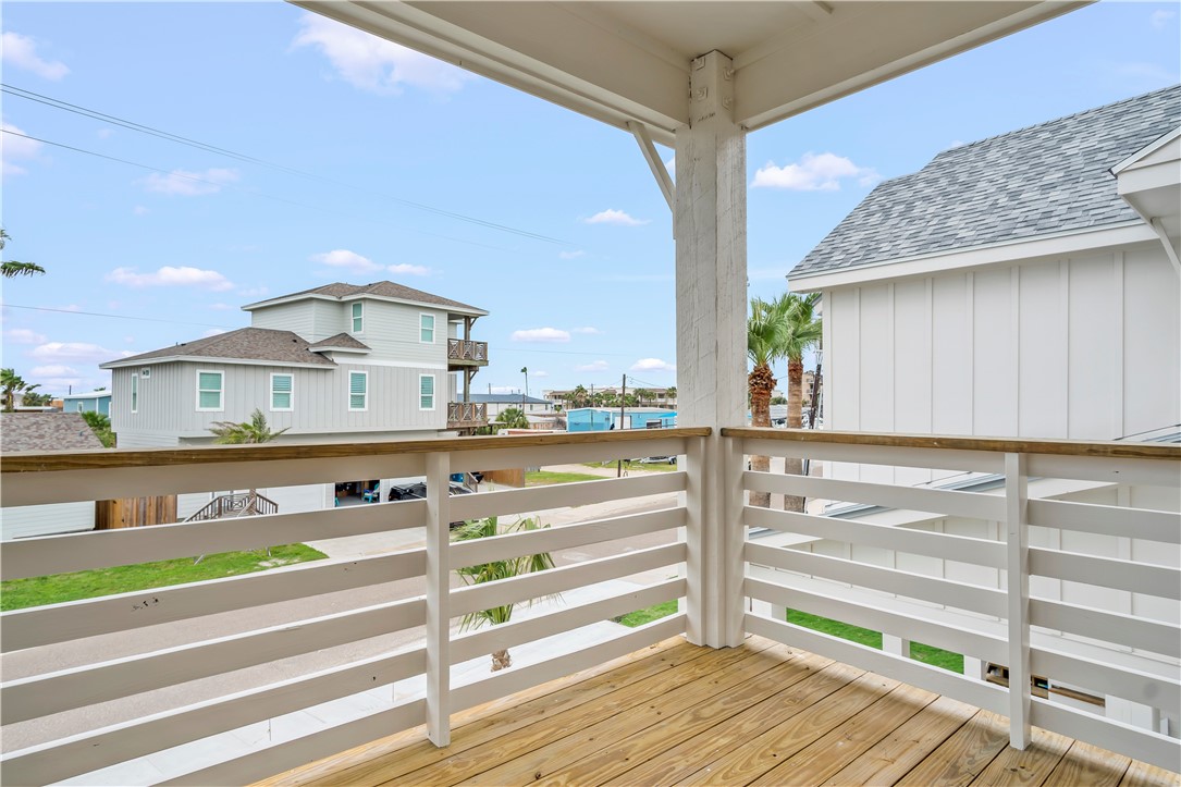 434 Oleander Street, Unit 2 Port Aransas, TX 78373 - Photo 26 of 40 a view of a living room area and wooden floor