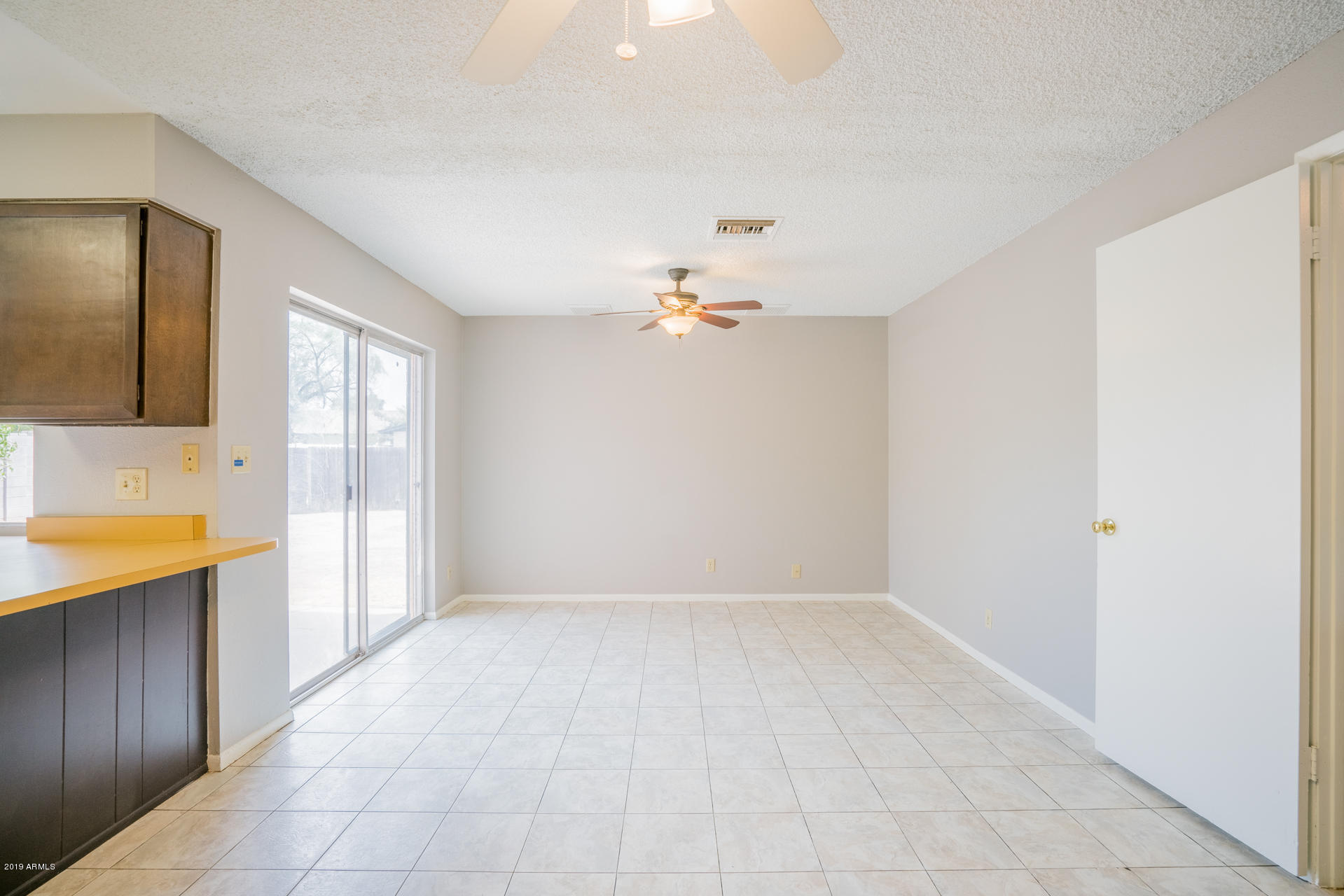 3845 West Hatcher Road Phoenix, AZ 85051 - Photo 7 of 19 photo_07