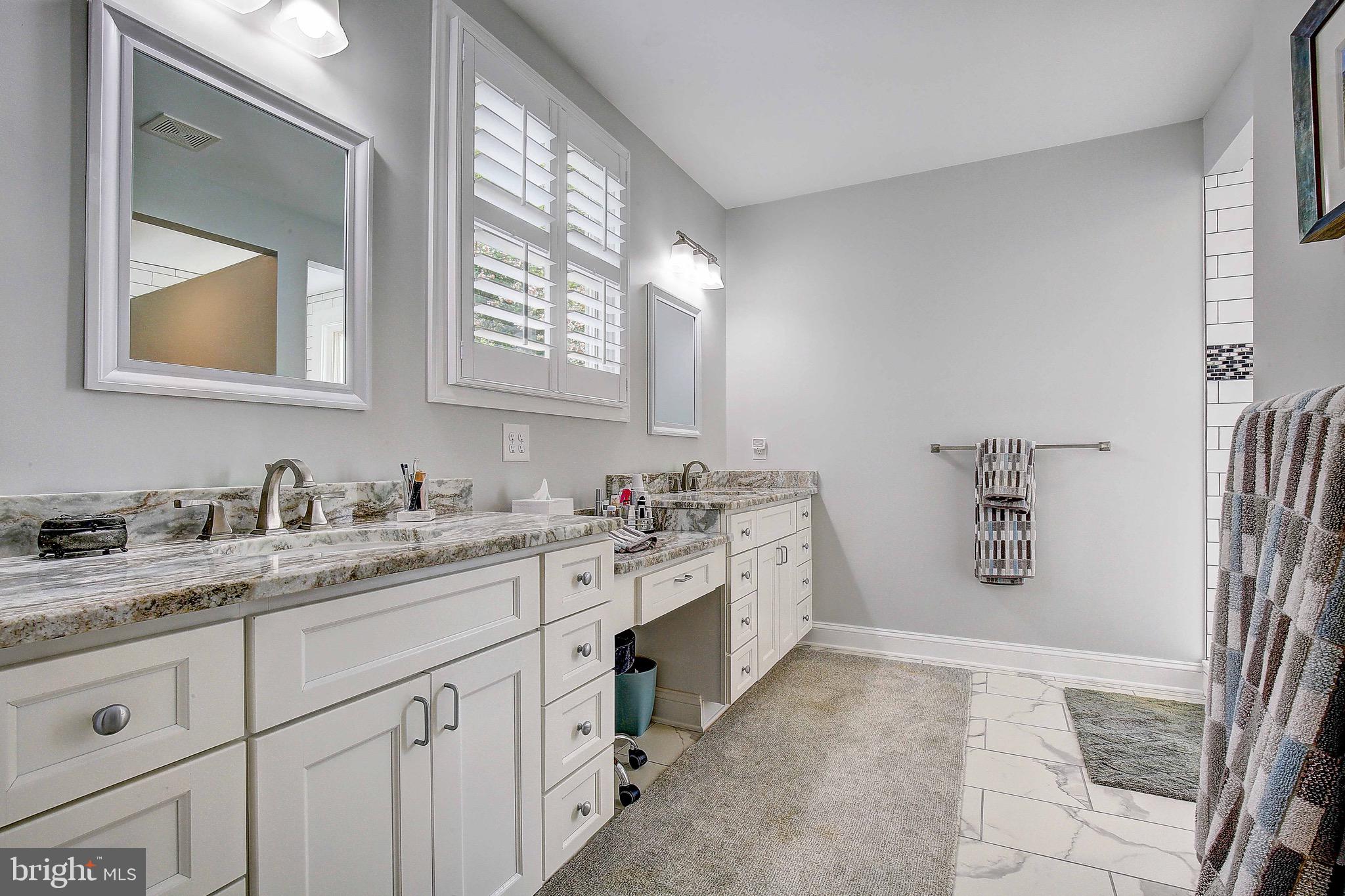 1404 Oak Bluff Road Edgewater, MD 21037 - Photo 26 of 47 Large master ensuite