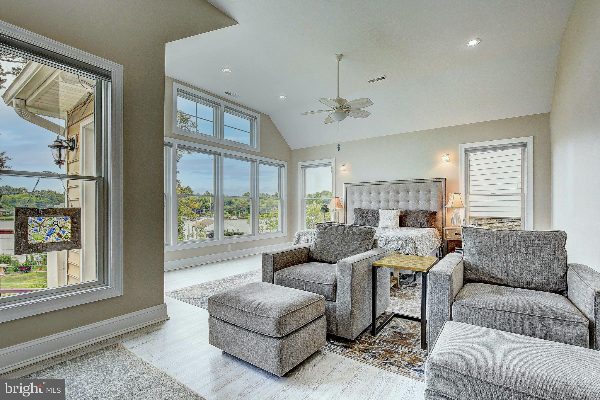 1404 Oak Bluff Road Edgewater, MD 21037 - Photo 33 of 47 Spacious master bedroom