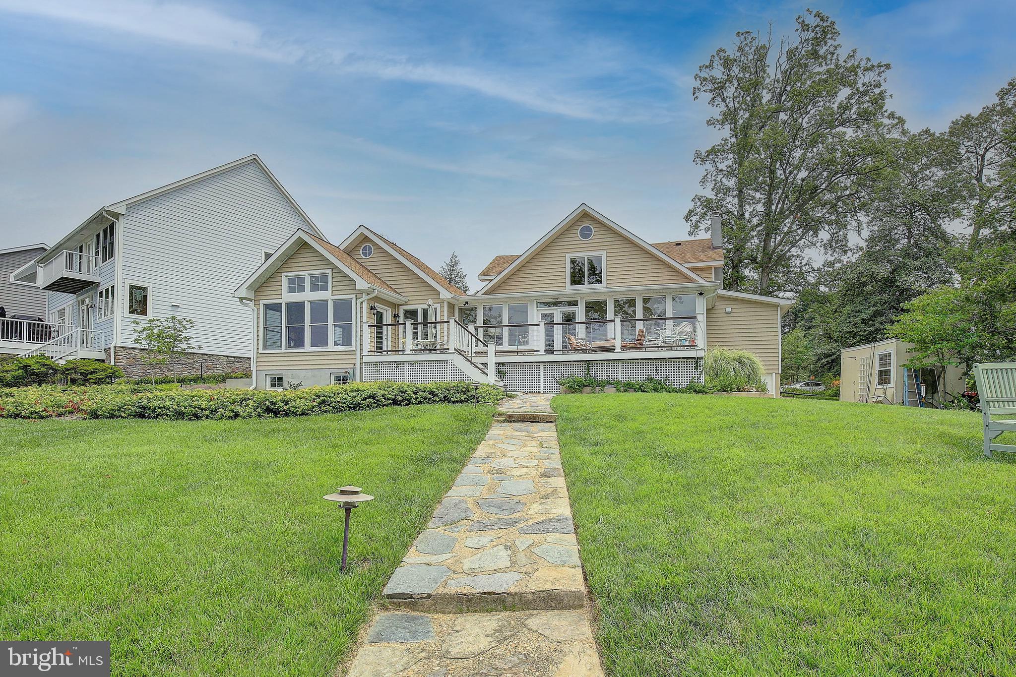 1404 Oak Bluff Road Edgewater, MD 21037 - Photo 38 of 47 Wonderful yard for entertaining