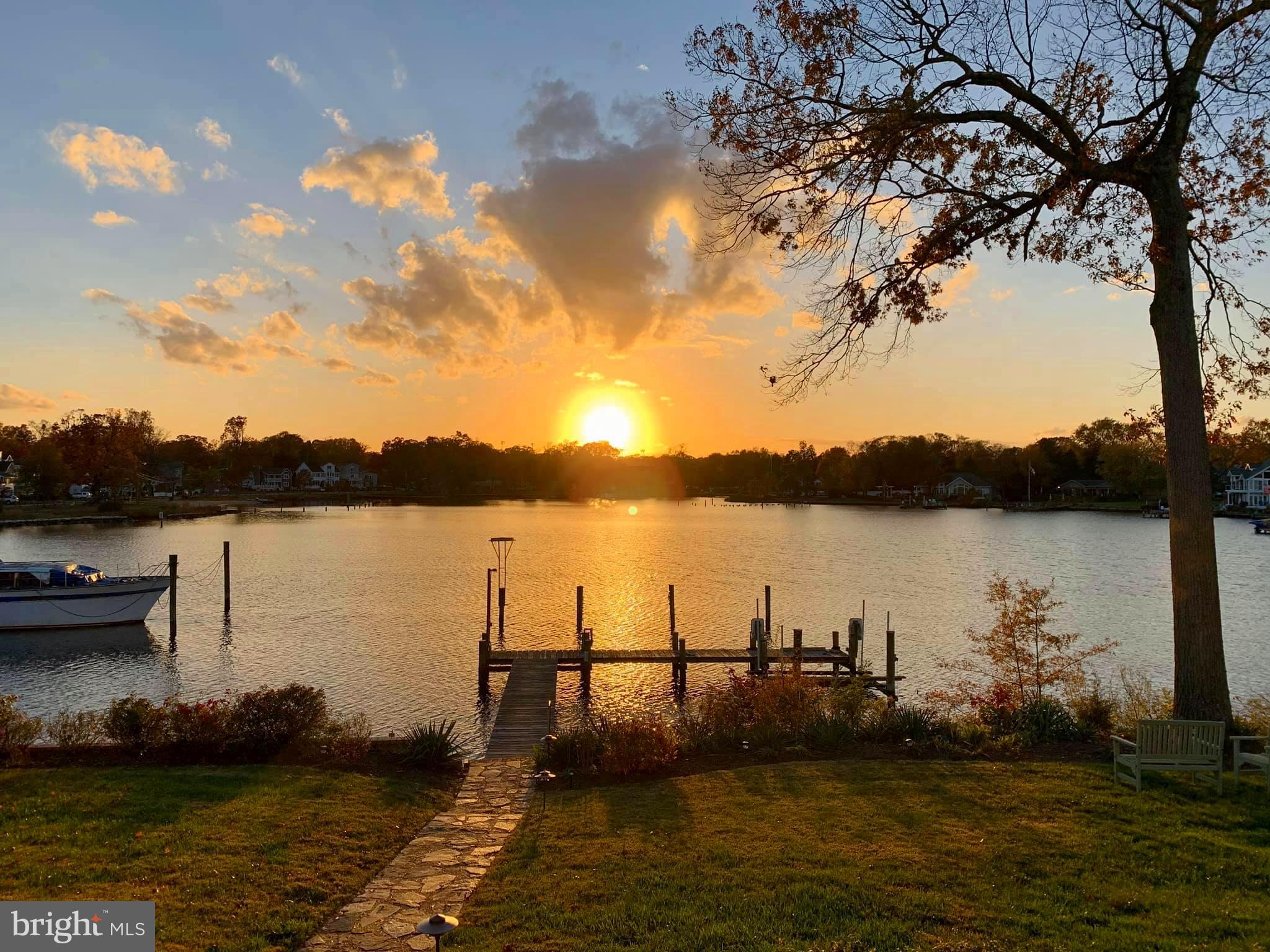 1404 Oak Bluff Road Edgewater, MD 21037 - Photo 45 of 47 Sunset view (with old pier)