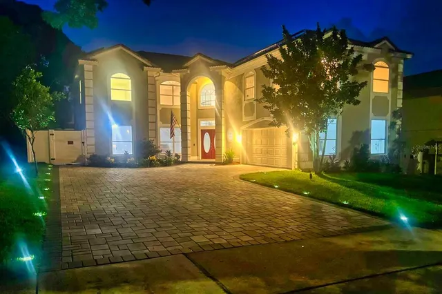 $919,990 | 1706 Cheltenborough Drive, Orlando, FL 32835