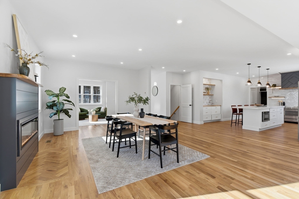 27 Purity Springs Road Burlington, MA 01803 - Photo 3 of 42