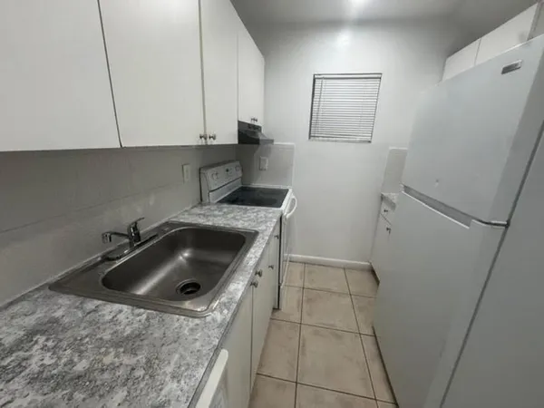$2,145 | 5525 Southwest 41st Street, Unit 122, Pembroke Park, FL 33023