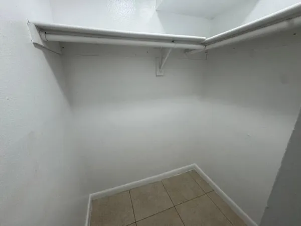 $2,145 | 5525 Southwest 41st Street, Unit 122, Pembroke Park, FL 33023
