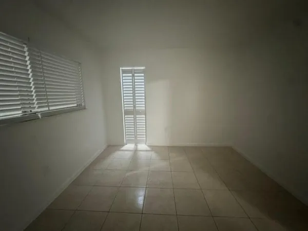 $2,145 | 5525 Southwest 41st Street, Unit 122, Pembroke Park, FL 33023