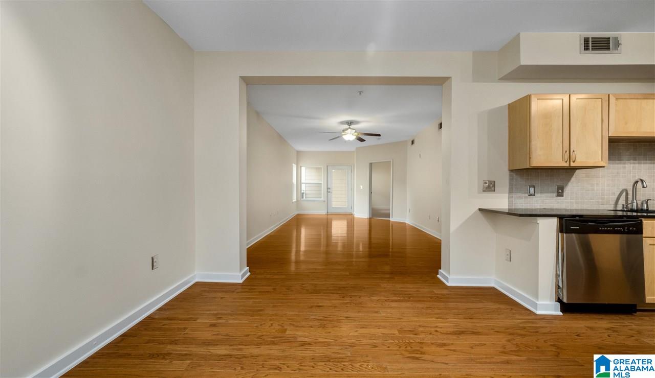 401 20th Street South, Unit 424 Birmingham, AL 35233 - Photo 14 of 52