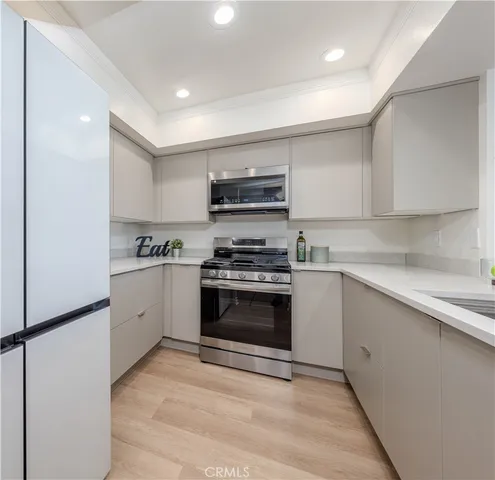 $649,000 | 1988 Junipero Avenue, Signal Hill, CA 90755