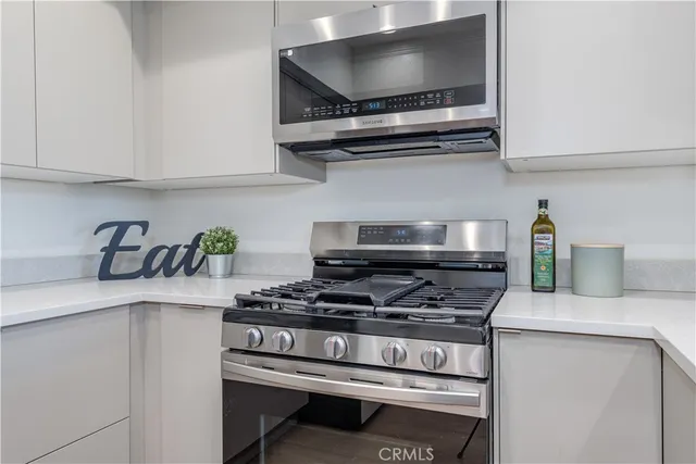 $649,000 | 1988 Junipero Avenue, Signal Hill, CA 90755