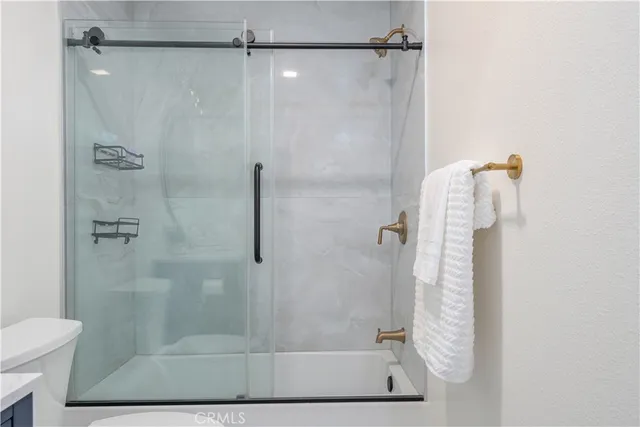 $649,000 | 1988 Junipero Avenue, Signal Hill, CA 90755