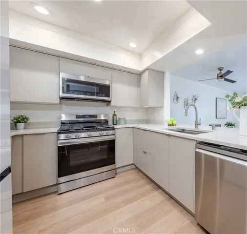 $649,000 | 1988 Junipero Avenue, Signal Hill, CA 90755