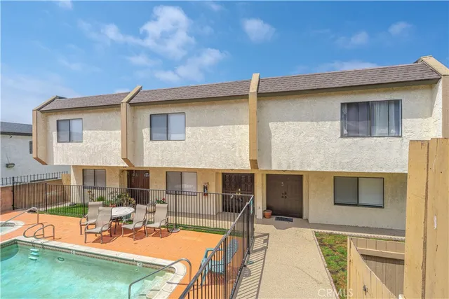 $649,000 | 1988 Junipero Avenue, Signal Hill, CA 90755