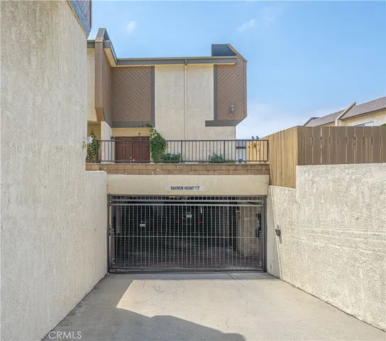 $649,000 | 1988 Junipero Avenue, Signal Hill, CA 90755