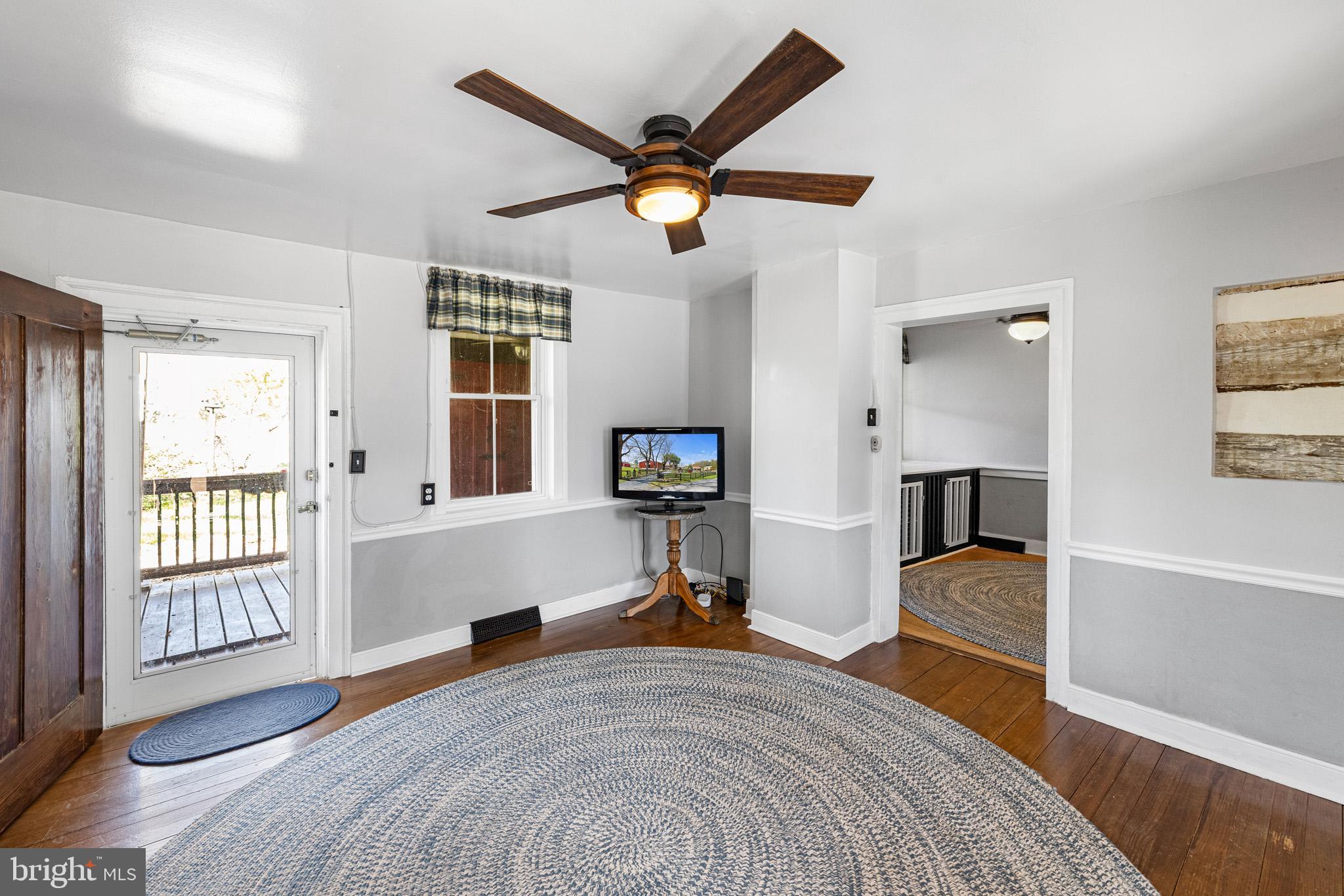989 Swover Creek Road Edinburg, VA 22824 - Photo 27 of 132 Second Livingroom / Den