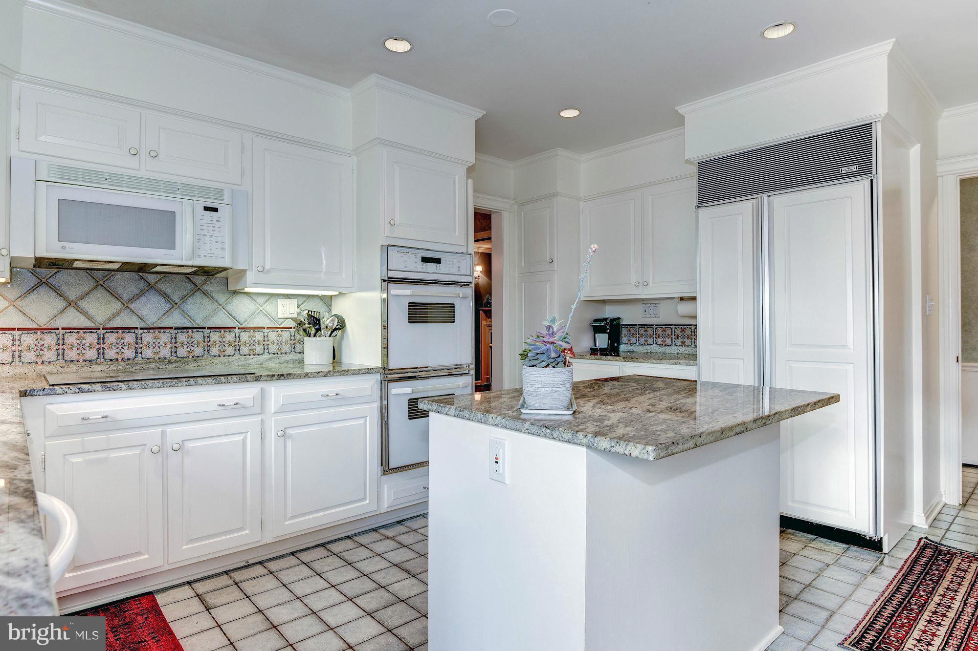 10010 Carter Road Bethesda, MD 20817 - Photo 12 of 30 Kitchen