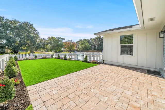 $2,650 | 121 Lakeside Circle, Unit A, Panama City Beach, FL 32413