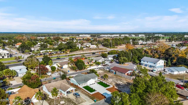 $2,650 | 121 Lakeside Circle, Unit A, Panama City Beach, FL 32413