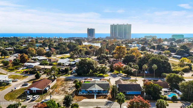 $2,650 | 121 Lakeside Circle, Unit A, Panama City Beach, FL 32413