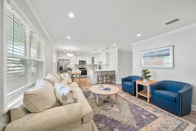 $2,650 | 121 Lakeside Circle, Unit A, Panama City Beach, FL 32413