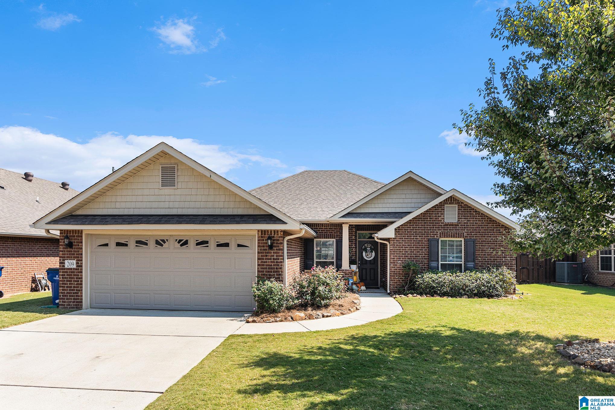209 Makena Way Alabaster, AL 35007 - Photo 1 of 32 Gallery Image 1