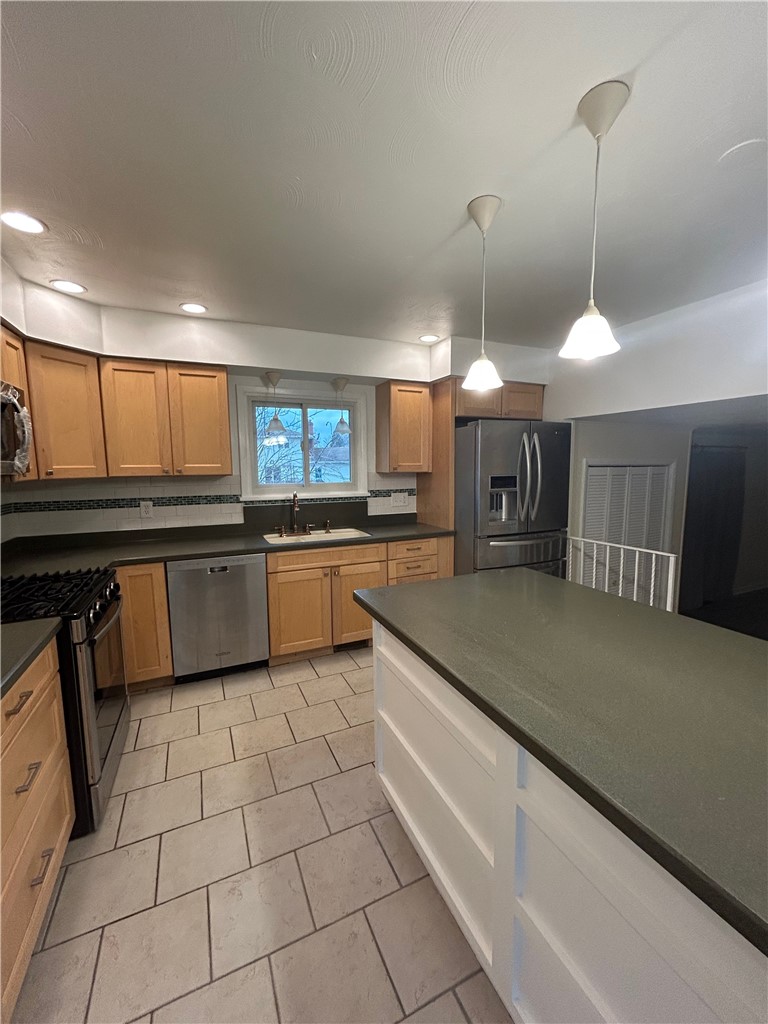 124 Granada Circle Irondequoit, NY 14609 - Photo 14 of 43