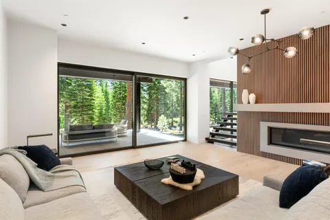 $6,995,000 | 9304 Nine Bark Road, Truckee, CA 96161