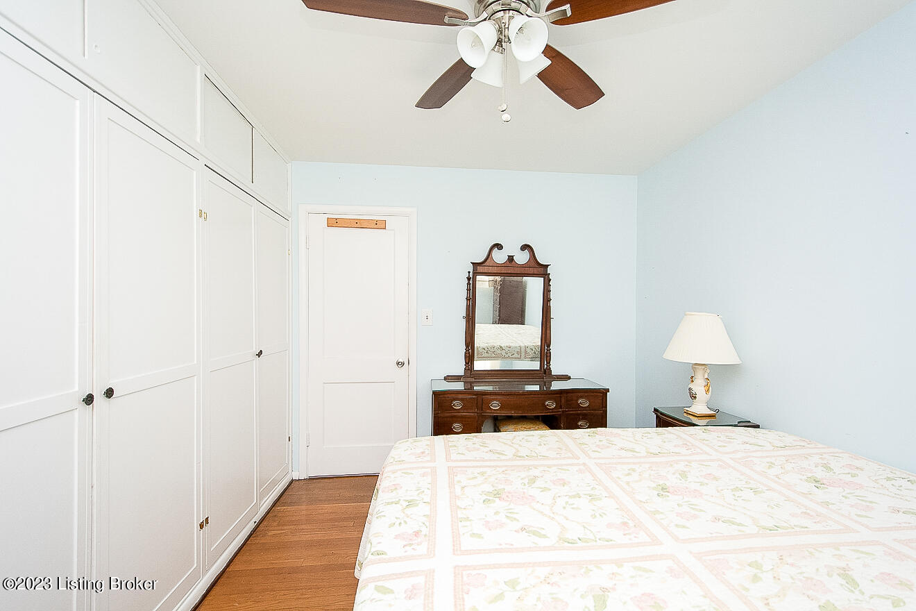 4807 Raven Road Louisville, KY 40213 - Photo 22 of 35 Bedroom 1