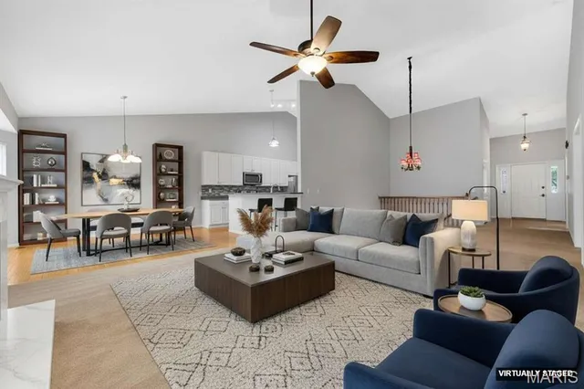 $375,000 | 2121 McGregor Circle, Dardenne Prairie, MO 63368