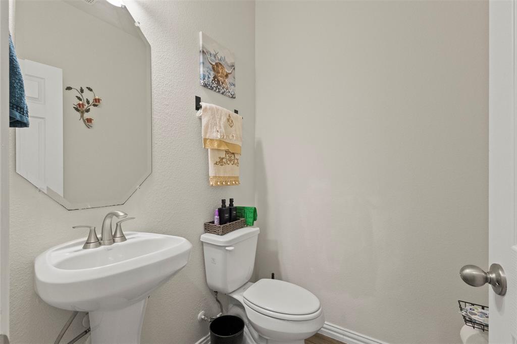 620 Ruthye Lane Pilot Point, TX 76258 - Photo 14 of 39