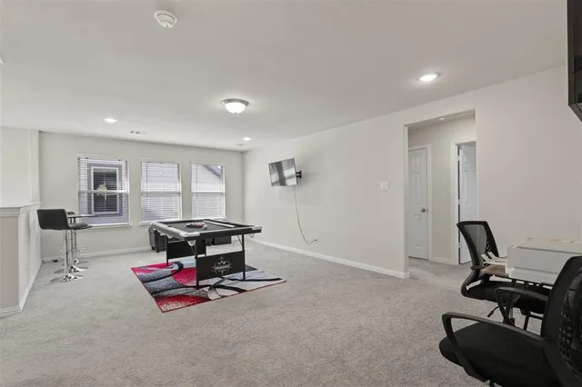 $2,200 | 620 Ruthye Lane, Pilot Point, TX 76258