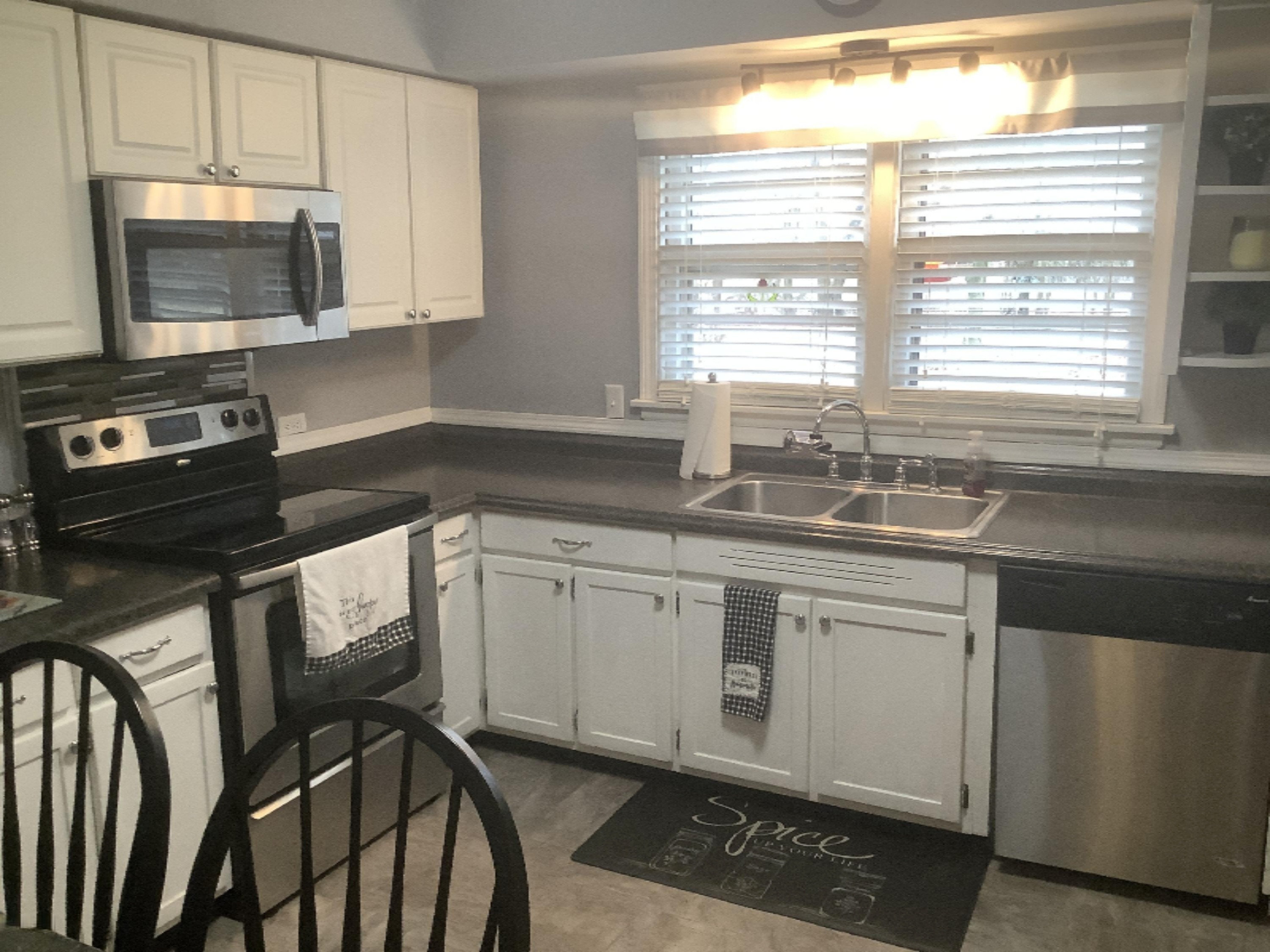 279 Chippewa Road Benton Harbor, MI 49022 - Photo 12 of 25 image