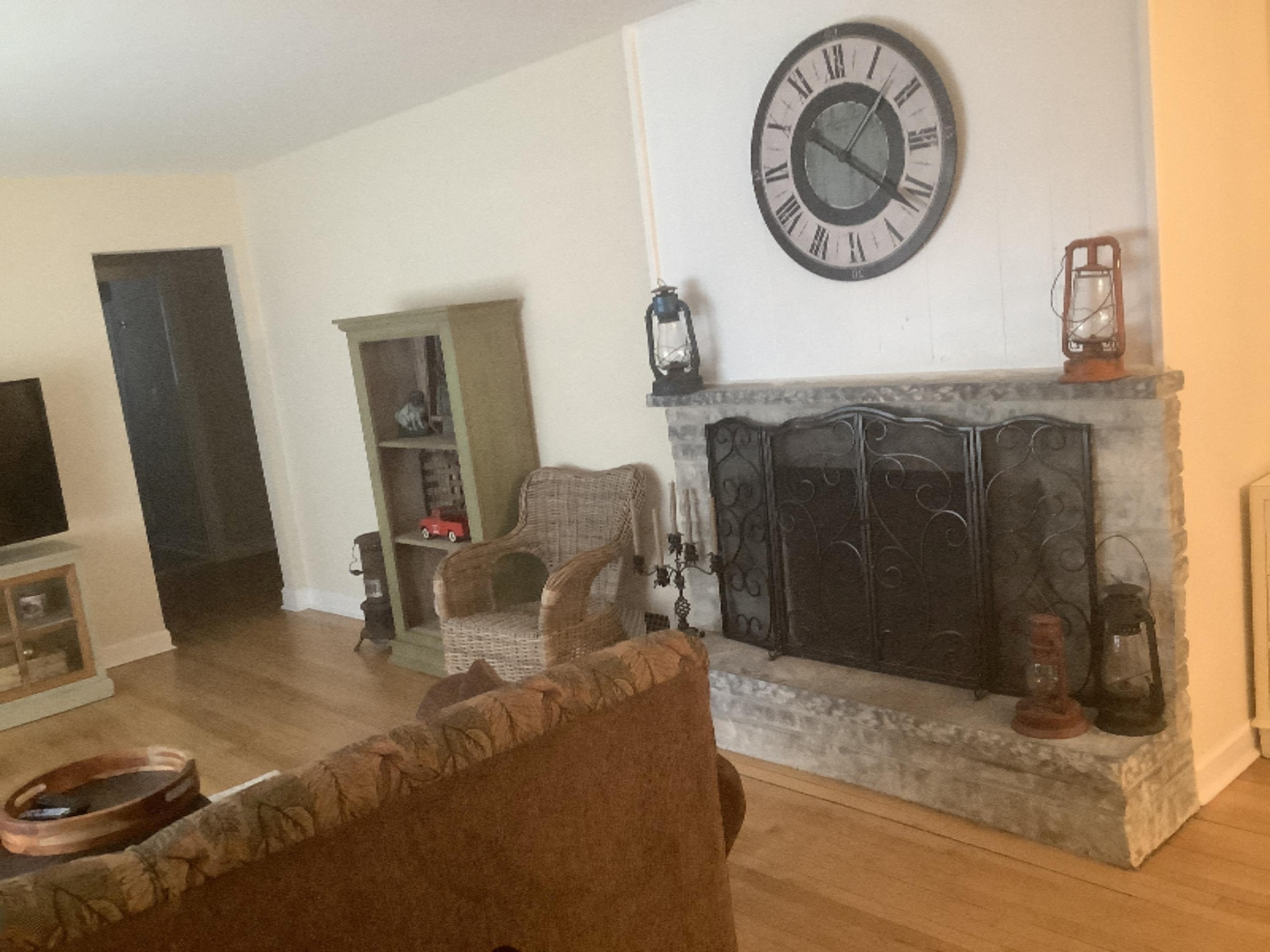 279 Chippewa Road Benton Harbor, MI 49022 - Photo 8 of 25 image