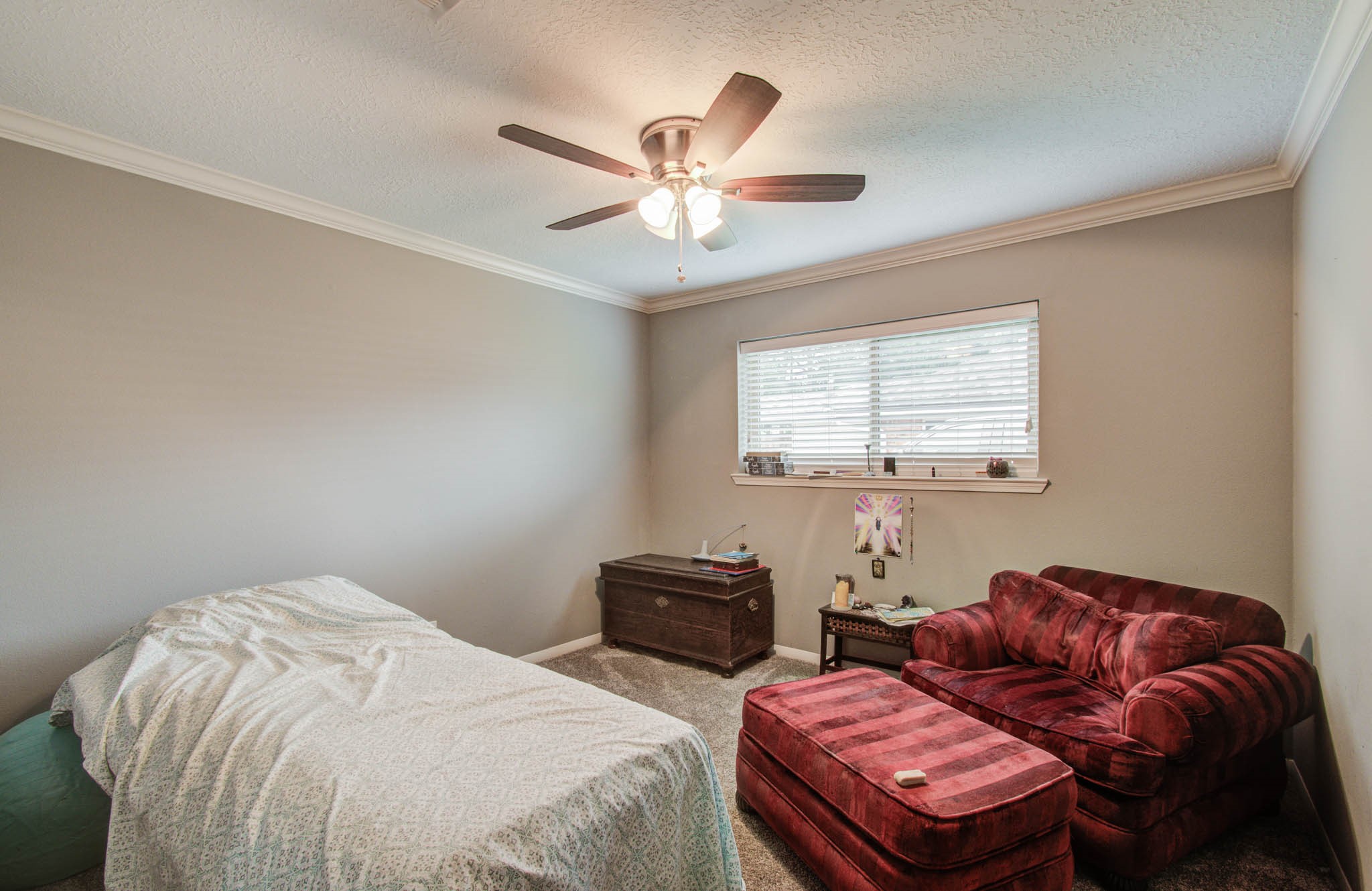 9818 Emnora Lane Houston, TX 77080 - Photo 22 of 38